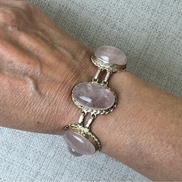 Rose Quartz Silver Bracelet with Toggle Clasp - Picture 5 of 5